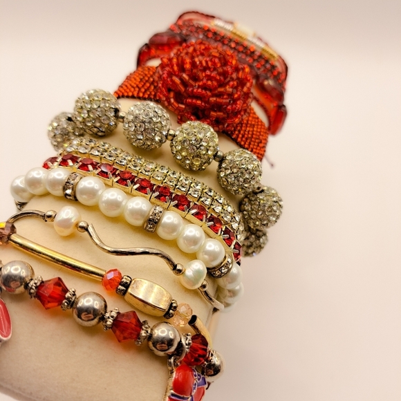 Lot Of Dazzling Ruby Red Stretch Bracelets - Picture 4 of 6